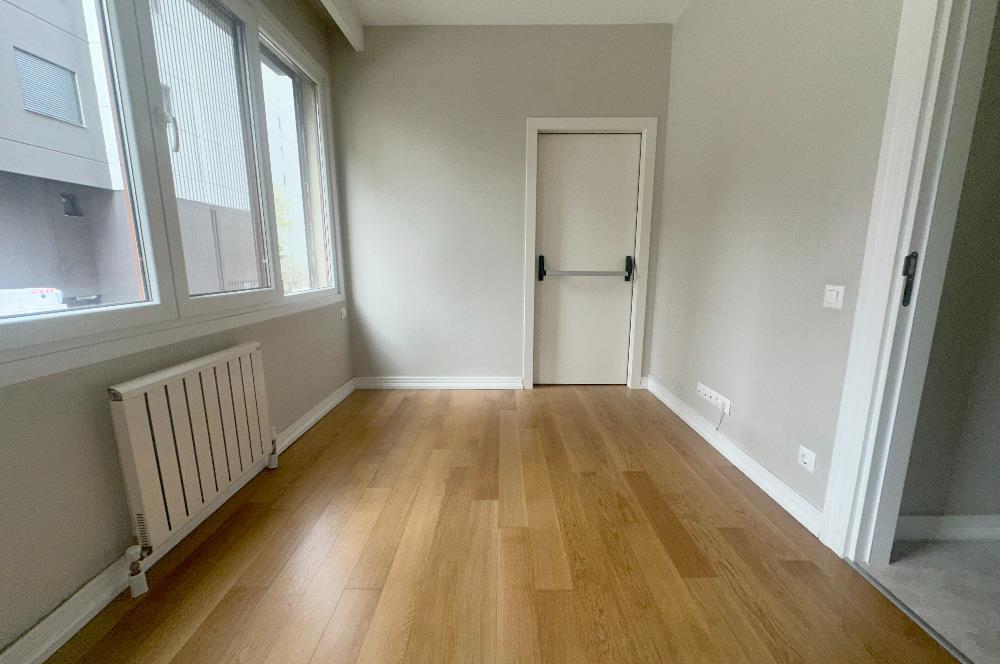 KADIKÖY SUADİYE MAH. PEMBEGÜL SOK. SATILIK 3 + 1 DAİRE