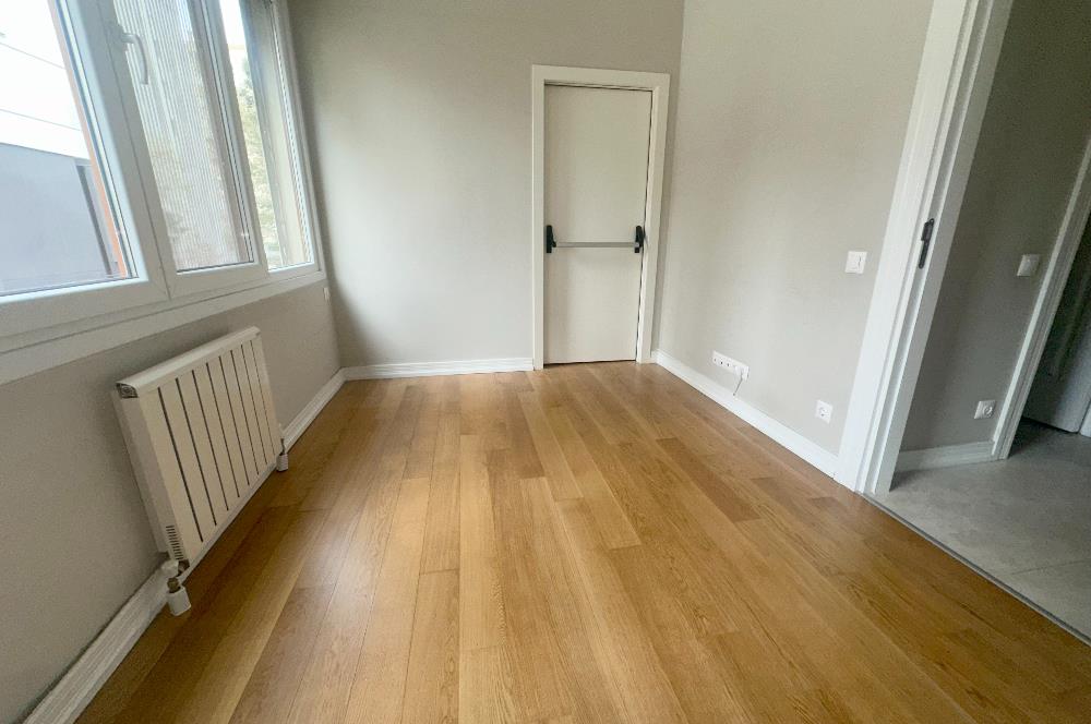 KADIKÖY SUADİYE MAH. PEMBEGÜL SOK. SATILIK 3 + 1 DAİRE