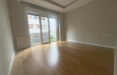 KADIKÖY SUADİYE MAH. PEMBEGÜL SOK. SATILIK 3 + 1 DAİRE