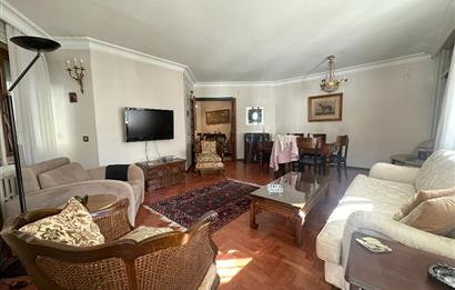 KADIKÖY, SUADİYE MAH. KUZU SOK. SAHİLE 200 Mt. SATILIK DAİRE