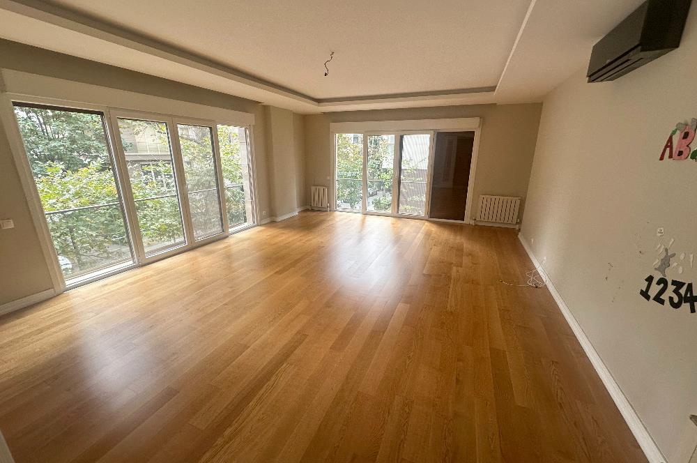 KADIKÖY SUADİYE MAH. PEMBEGÜL SOK. SATILIK 3 + 1 DAİRE
