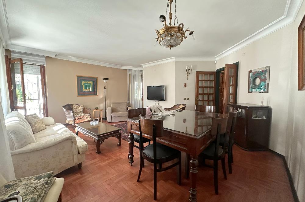 KADIKÖY, SUADİYE MAH. KUZU SOK. SAHİLE 200 Mt. SATILIK DAİRE