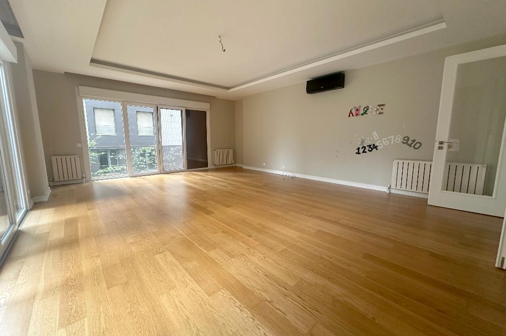KADIKÖY SUADİYE MAH. PEMBEGÜL SOK. SATILIK 3 + 1 DAİRE