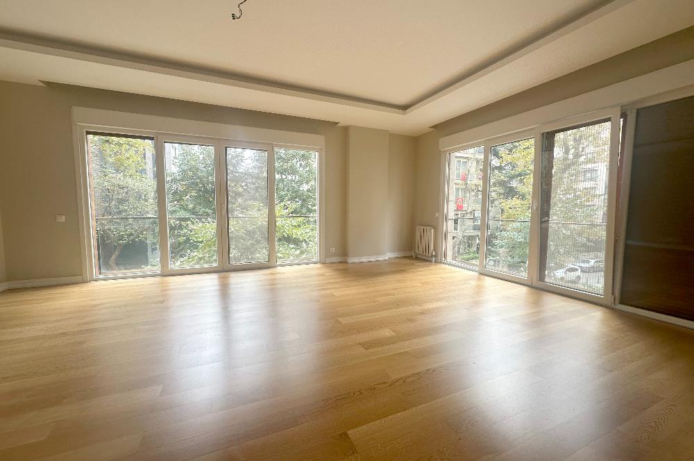 KADIKÖY SUADİYE MAH. PEMBEGÜL SOK. SATILIK 3 + 1 DAİRE