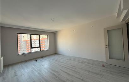 GÖKSU TOWER'DA EBEVEYN BANYOLU GENİŞ 2+1 SATILIK DAİRE