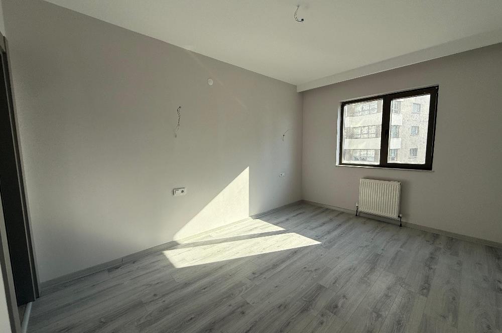 GÖKSU TOWER'DA EBEVEYN BANYOLU GENİŞ 2+1 SATILIK DAİRE