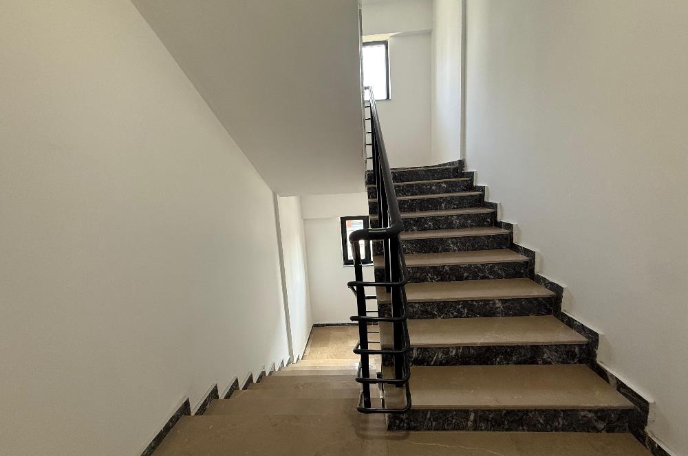 GÖKSU TOWER'DA EBEVEYN BANYOLU GENİŞ 2+1 SATILIK DAİRE