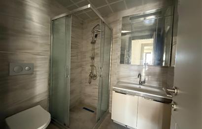 GÖKSU TOWER'DA EBEVEYN BANYOLU GENİŞ 2+1 SATILIK DAİRE