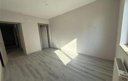 GÖKSU TOWER'DA EBEVEYN BANYOLU GENİŞ 2+1 SATILIK DAİRE