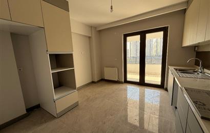 GÖKSU TOWER'DA EBEVEYN BANYOLU GENİŞ 2+1 SATILIK DAİRE