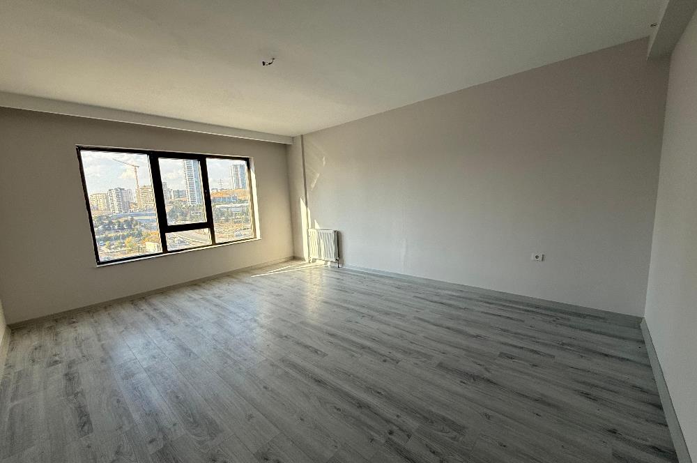 GÖKSU TOWER'DA EBEVEYN BANYOLU GENİŞ 2+1 SATILIK DAİRE