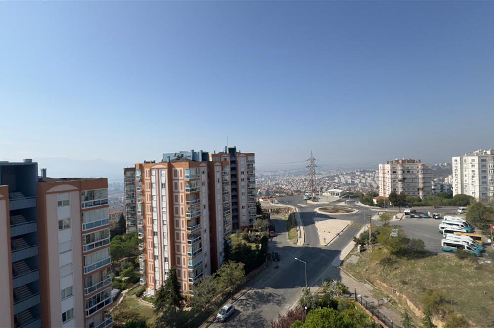 Yüksek Vadi Evleri'nde Doğa ve Deniz Manzaralı 3+1 Kiralık Daire