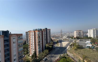 Yüksek Vadi Evleri'nde Doğa ve Deniz Manzaralı 3+1 Kiralık Daire