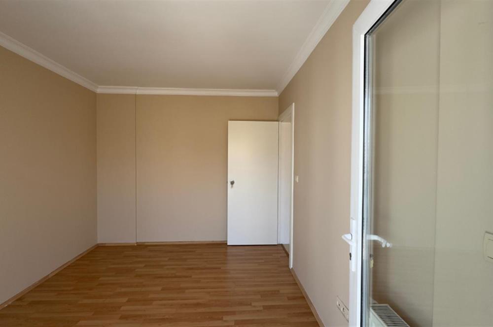 Yüksek Vadi Evleri'nde Doğa ve Deniz Manzaralı 3+1 Kiralık Daire