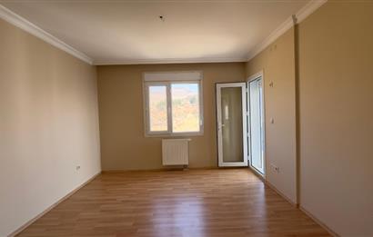 Yüksek Vadi Evleri'nde Doğa ve Deniz Manzaralı 3+1 Kiralık Daire