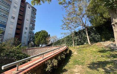 Yüksek Vadi Evleri'nde Doğa ve Deniz Manzaralı 3+1 Kiralık Daire