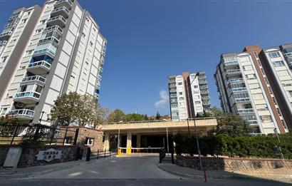 Yüksek Vadi Evleri'nde Doğa ve Deniz Manzaralı 3+1 Kiralık Daire