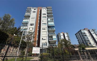 Yüksek Vadi Evleri'nde Doğa ve Deniz Manzaralı 3+1 Kiralık Daire