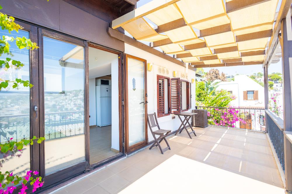 Bodrum Bitez Aktur Sitesinde Deniz Manzaralı 3+1 Satılık Villa