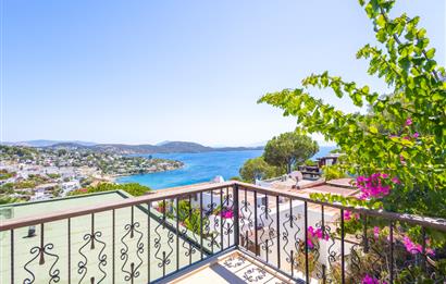 Bodrum Bitez Aktur Sitesinde Deniz Manzaralı 3+1 Satılık Villa