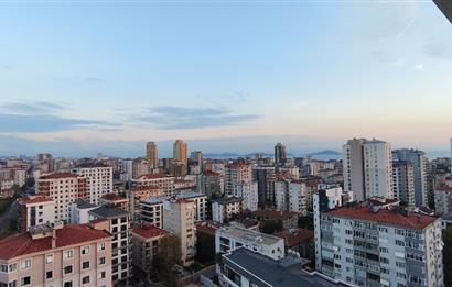 Göztepe'de Oyuncak Müzesi Sokağı'nda Deniz Manzaralı Satılık Dubleks Daire