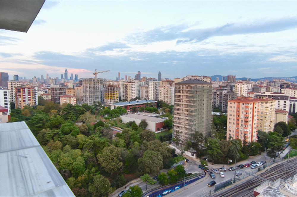 Göztepe'de Oyuncak Müzesi Sokağı'nda Deniz Manzaralı Satılık Dubleks Daire
