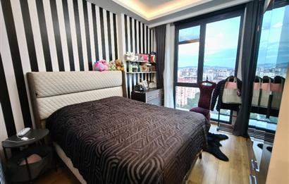 Göztepe'de Oyuncak Müzesi Sokağı'nda Deniz Manzaralı Satılık Dubleks Daire