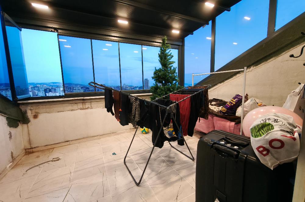 Göztepe'de Oyuncak Müzesi Sokağı'nda Deniz Manzaralı Satılık Dubleks Daire