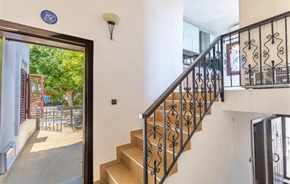 Bodrum Bitez Aktur Sitesinde Deniz Manzaralı 3+1 Satılık Villa