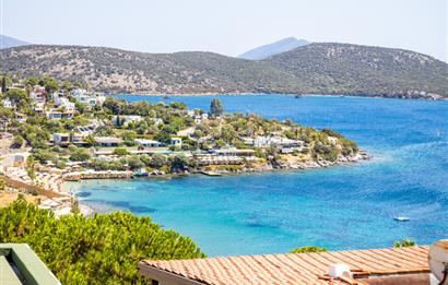 Bodrum Bitez Aktur Sitesinde Deniz Manzaralı 3+1 Satılık Villa