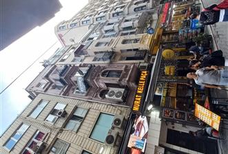 İSTİKLAL CADDESİNE 3.BİNADA 2.KAT SATILIK 1+1 DAİRE