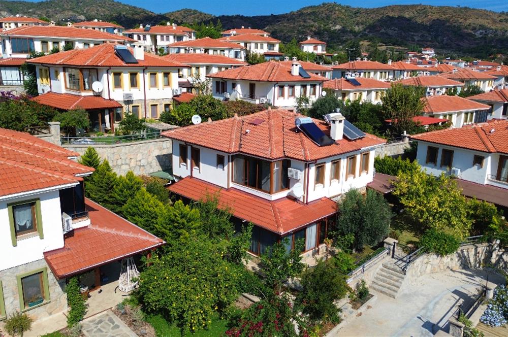 Kızlan Doğa Evleri'nde Bahçeli Ayrı Mutfaklı 3+1 İkiz Villa