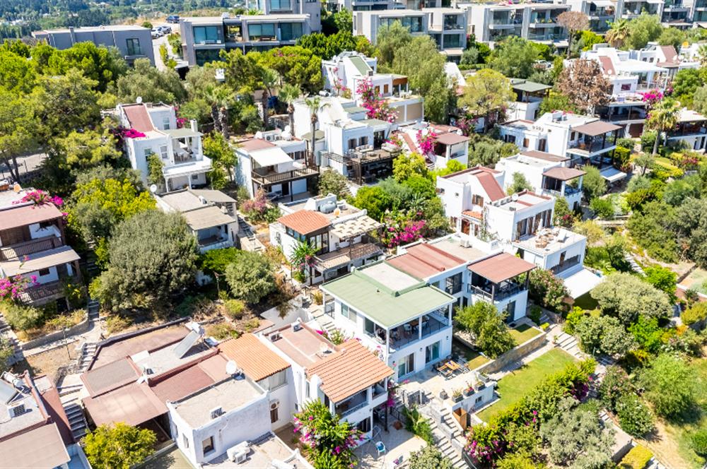 Bodrum Bitez Aktur Sitesinde Deniz Manzaralı 3+1 Satılık Villa