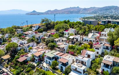 Bodrum Bitez Aktur Sitesinde Deniz Manzaralı 3+1 Satılık Villa
