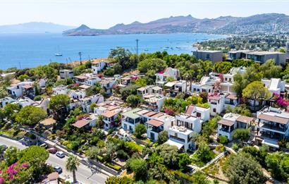 Bodrum Bitez Aktur Sitesinde Deniz Manzaralı 3+1 Satılık Villa