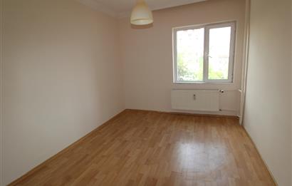 KOŞUYOLU MAH. 24 SAAT GÜVENLİKLİ SİTEDE TEMİZ BAKIMLI FERAH 3+1
