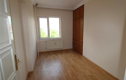 KOŞUYOLU MAH. 24 SAAT GÜVENLİKLİ SİTEDE TEMİZ BAKIMLI FERAH 3+1