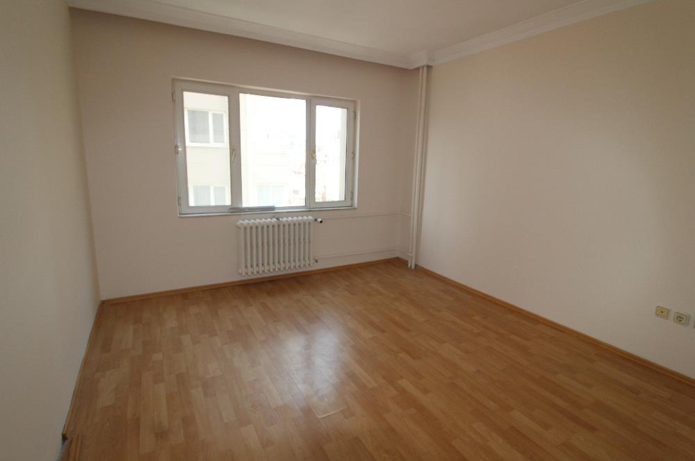 KOŞUYOLU MAH. 24 SAAT GÜVENLİKLİ SİTEDE TEMİZ BAKIMLI FERAH 3+1