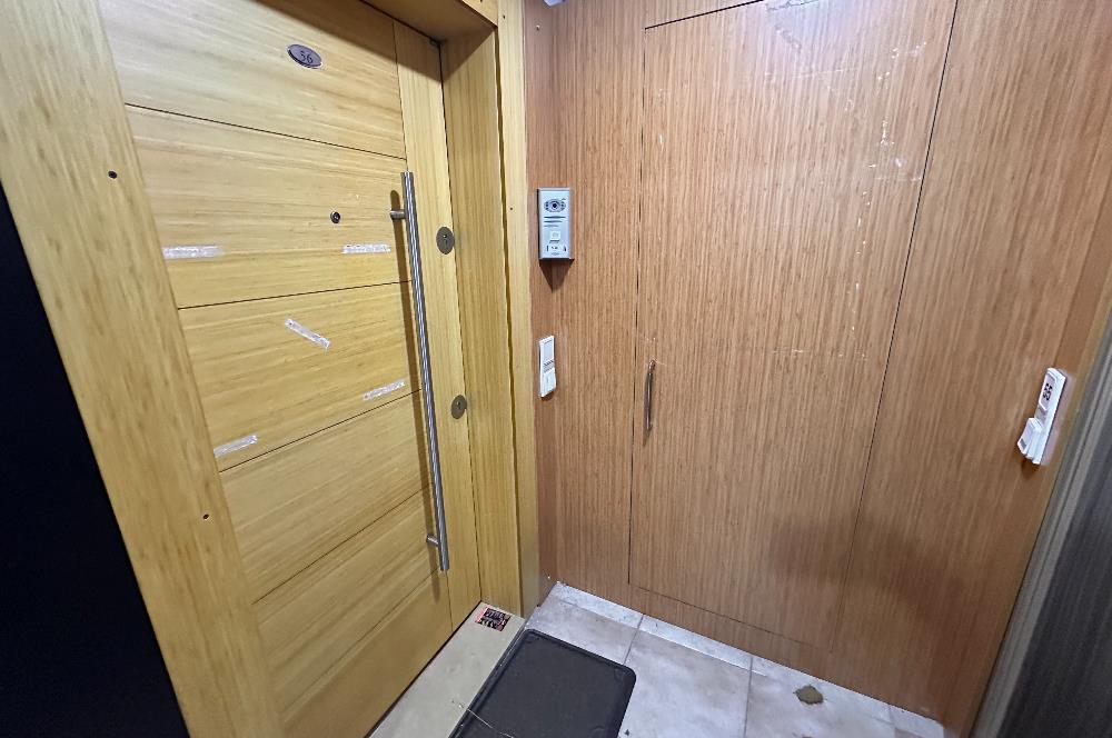 Ataşehir Gardenya Plaza da Bakımlı 5 Bölüm Ofis KAÇIRMAYIN