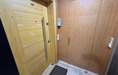 Ataşehir Gardenya Plaza da Bakımlı 5 Bölüm Ofis KAÇIRMAYIN