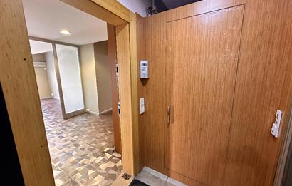 Ataşehir Gardenya Plaza da Bakımlı 5 Bölüm Ofis KAÇIRMAYIN