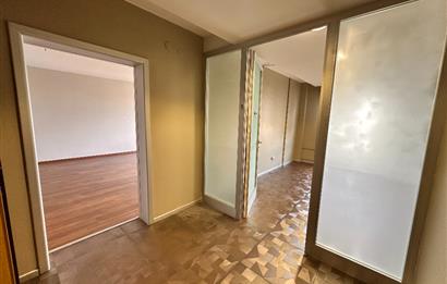 Ataşehir Gardenya Plaza da Bakımlı 5 Bölüm Ofis KAÇIRMAYIN