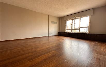 Ataşehir Gardenya Plaza da Bakımlı 5 Bölüm Ofis KAÇIRMAYIN