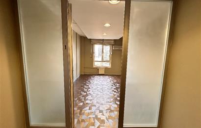 Ataşehir Gardenya Plaza da Bakımlı 5 Bölüm Ofis KAÇIRMAYIN