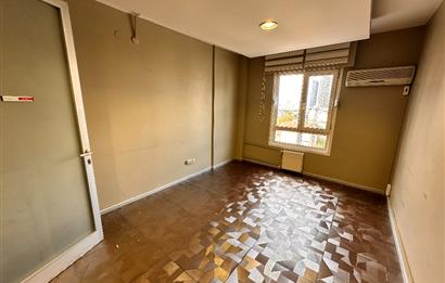 Ataşehir Gardenya Plaza da Bakımlı 5 Bölüm Ofis KAÇIRMAYIN