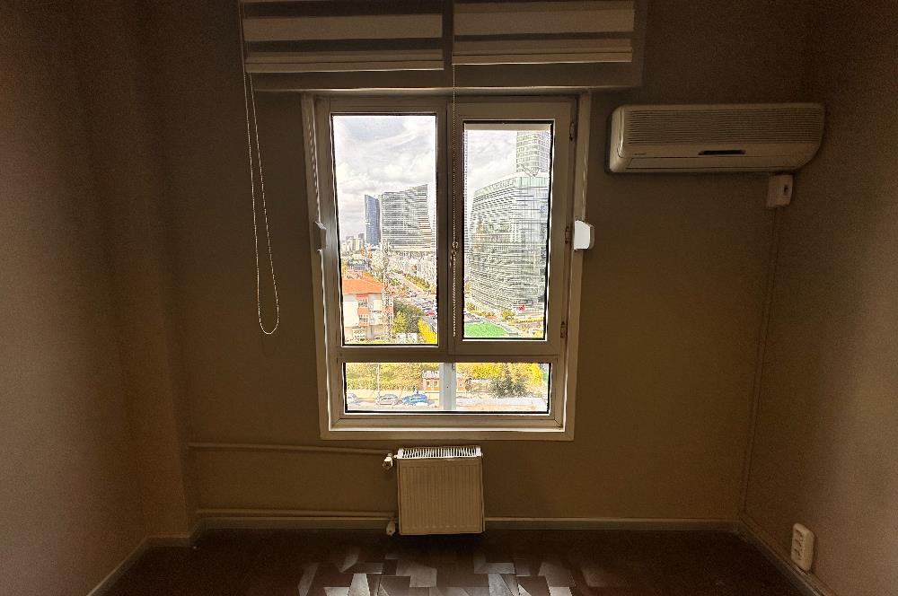Ataşehir Gardenya Plaza da Bakımlı 5 Bölüm Ofis KAÇIRMAYIN