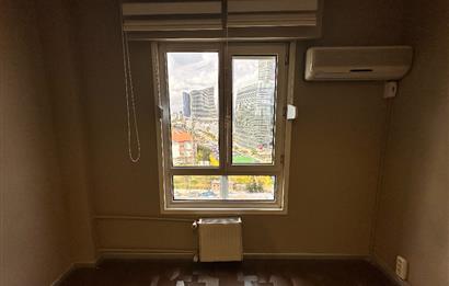 Ataşehir Gardenya Plaza da Bakımlı 5 Bölüm Ofis KAÇIRMAYIN