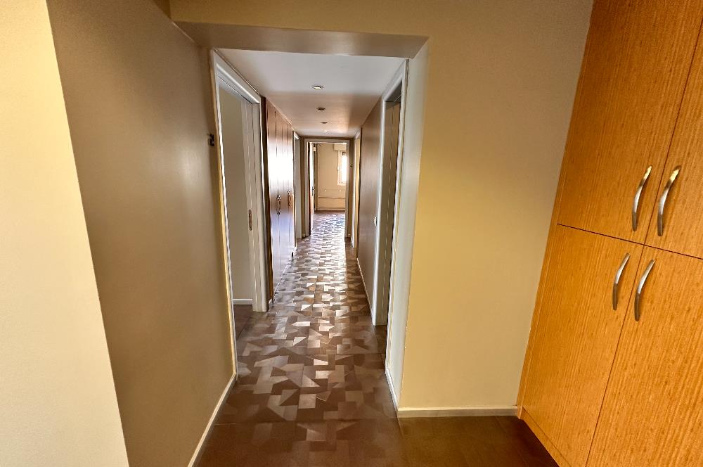 Ataşehir Gardenya Plaza da Bakımlı 5 Bölüm Ofis KAÇIRMAYIN