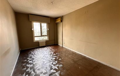 Ataşehir Gardenya Plaza da Bakımlı 5 Bölüm Ofis KAÇIRMAYIN