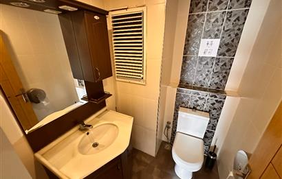 Ataşehir Gardenya Plaza da Bakımlı 5 Bölüm Ofis KAÇIRMAYIN